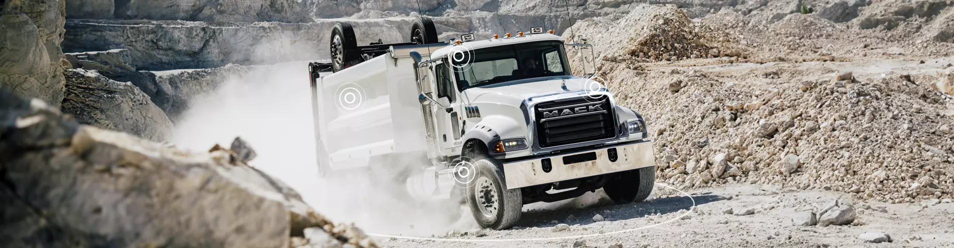 Descubre las 5 características del Mack Granite