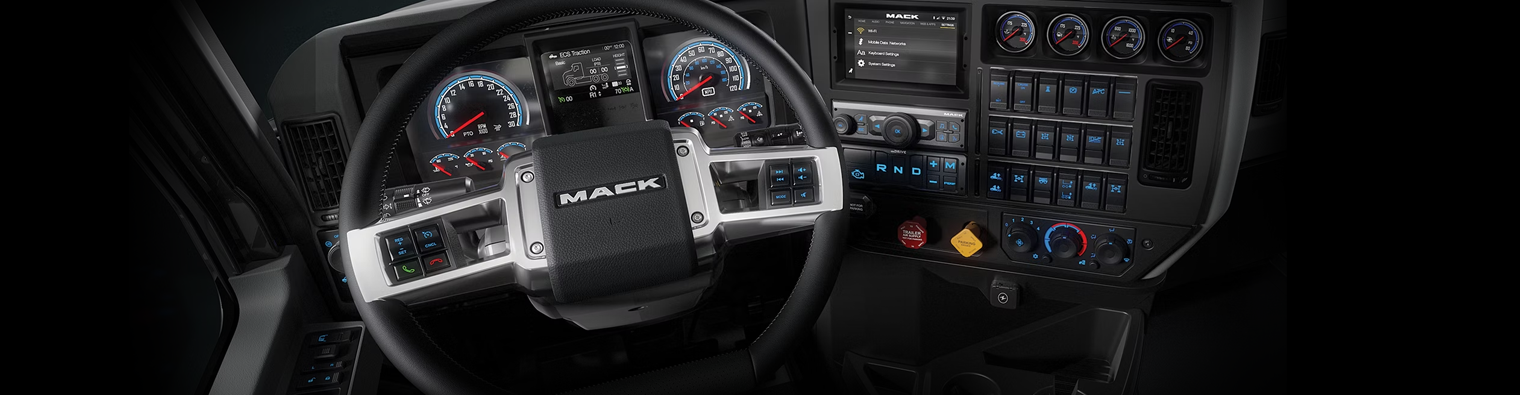 Potencia y comodidad: bondades de los camiones Mack